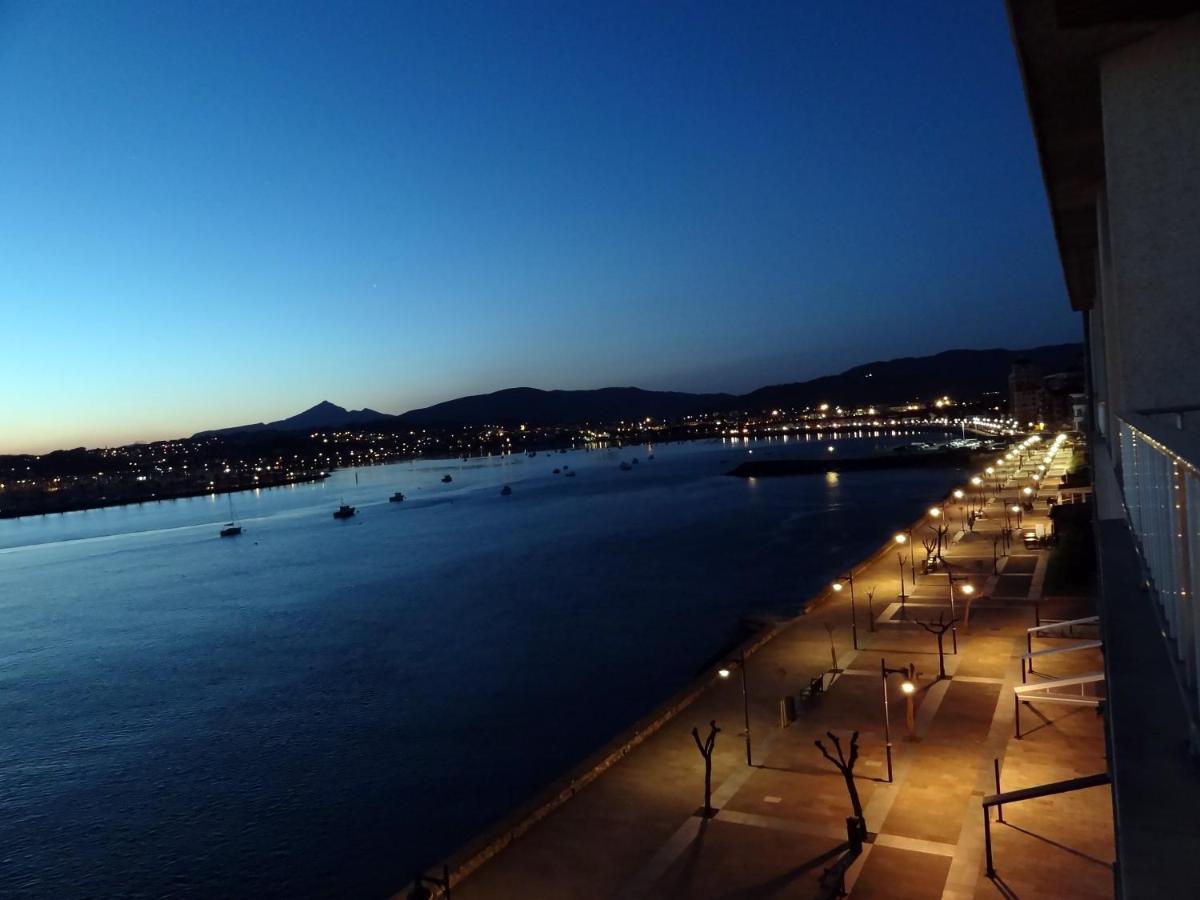 Txingudi By Basquelidays Apartment Hondarribia Ngoại thất bức ảnh