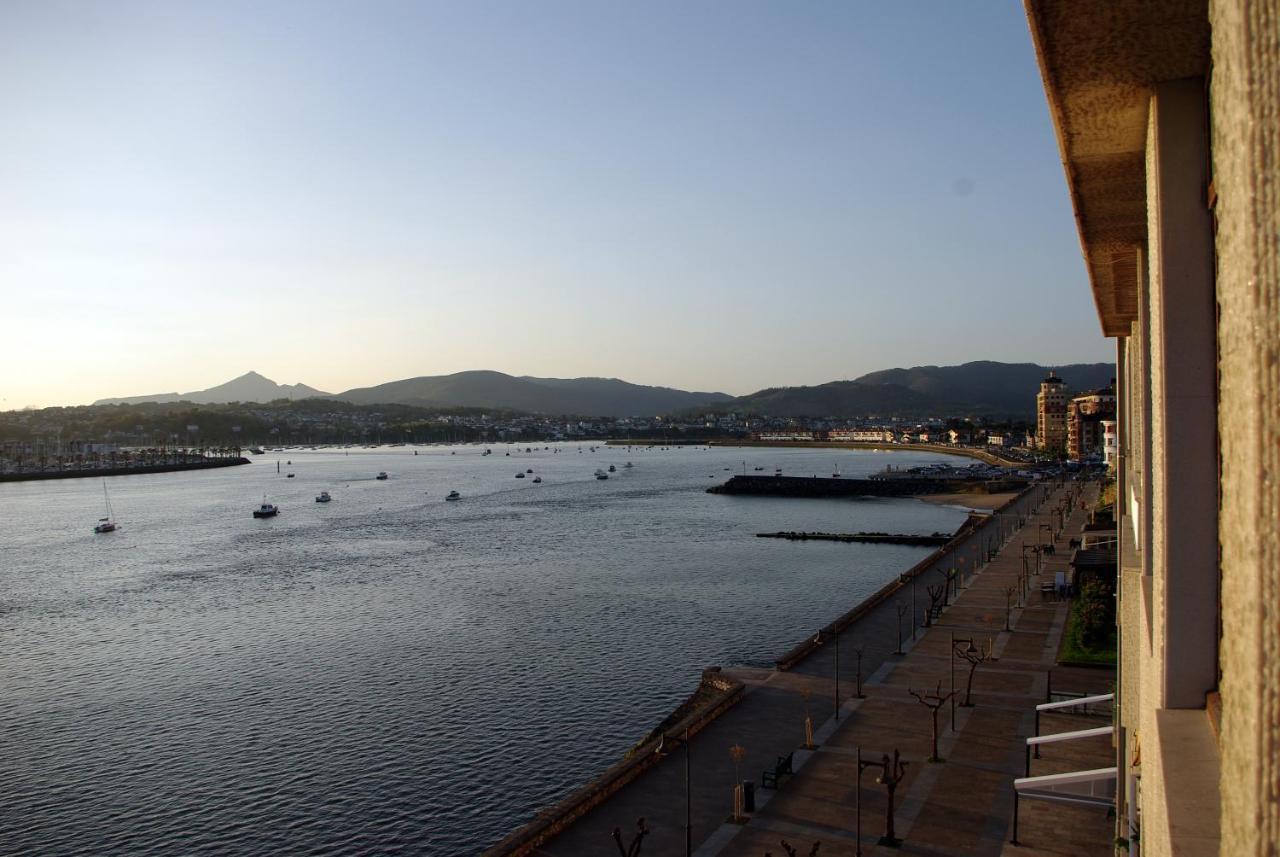 Txingudi By Basquelidays Apartment Hondarribia Ngoại thất bức ảnh